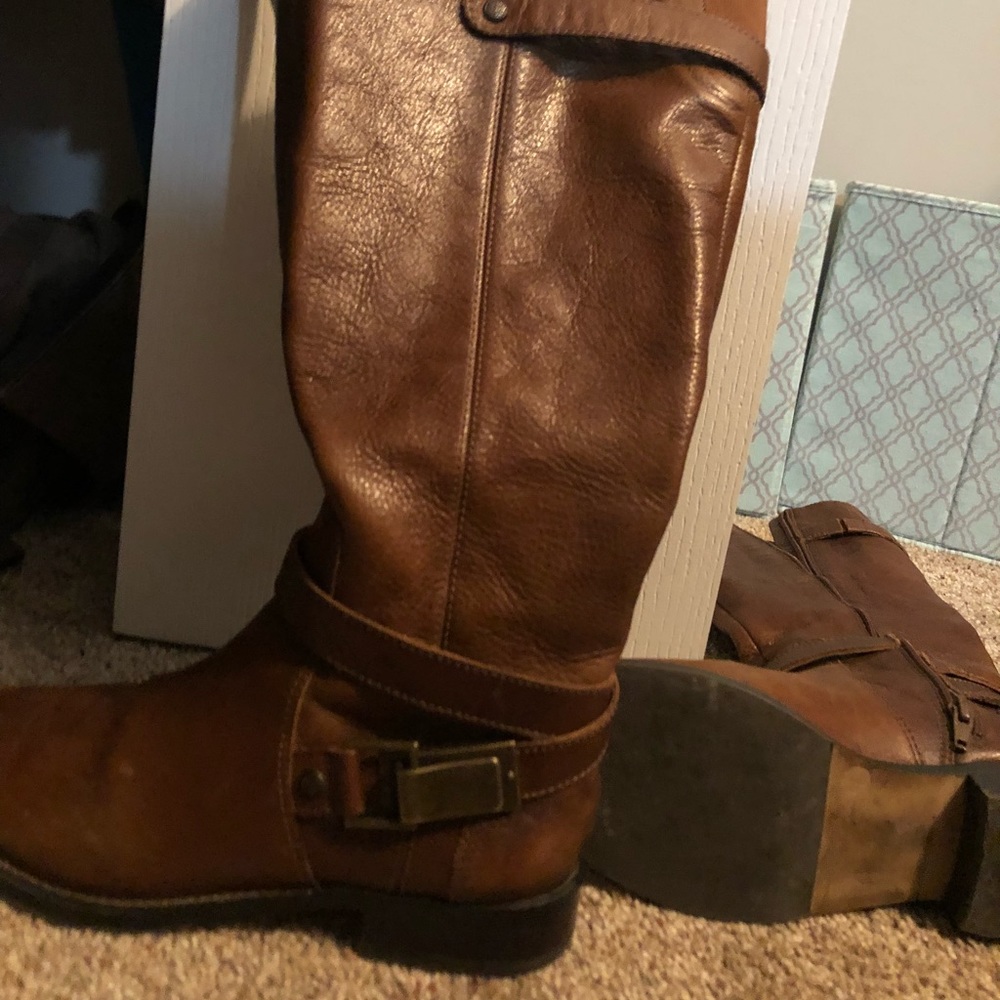 Brown boots